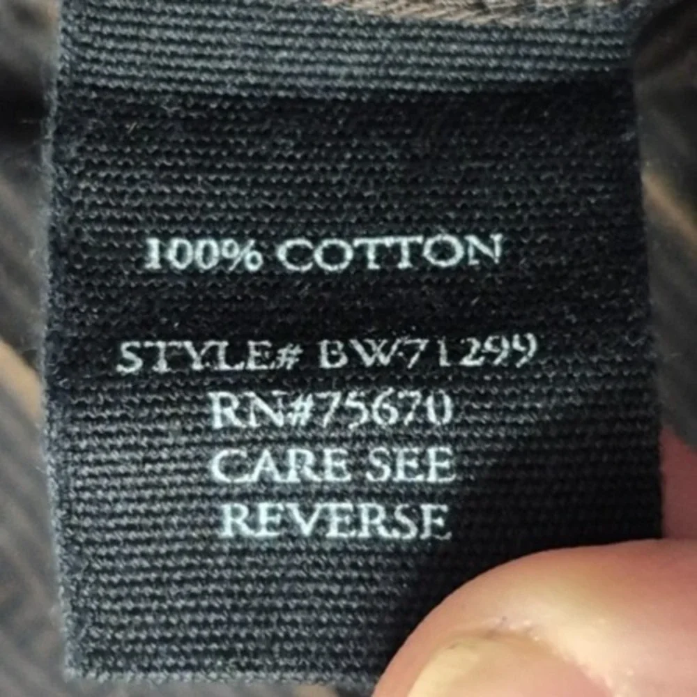Buckle BKE please see